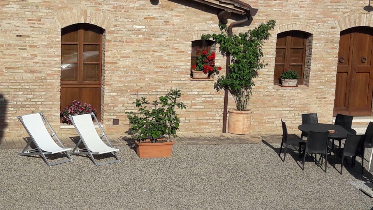 Agriturismo San Pierino Monteroni dʼArbia Exteriör bild
